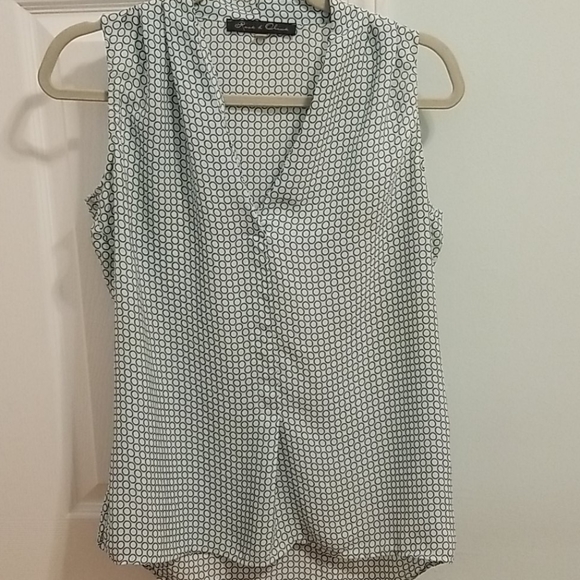 Rose & Olive Tops - Rose & Olive Sleeveless Blouse